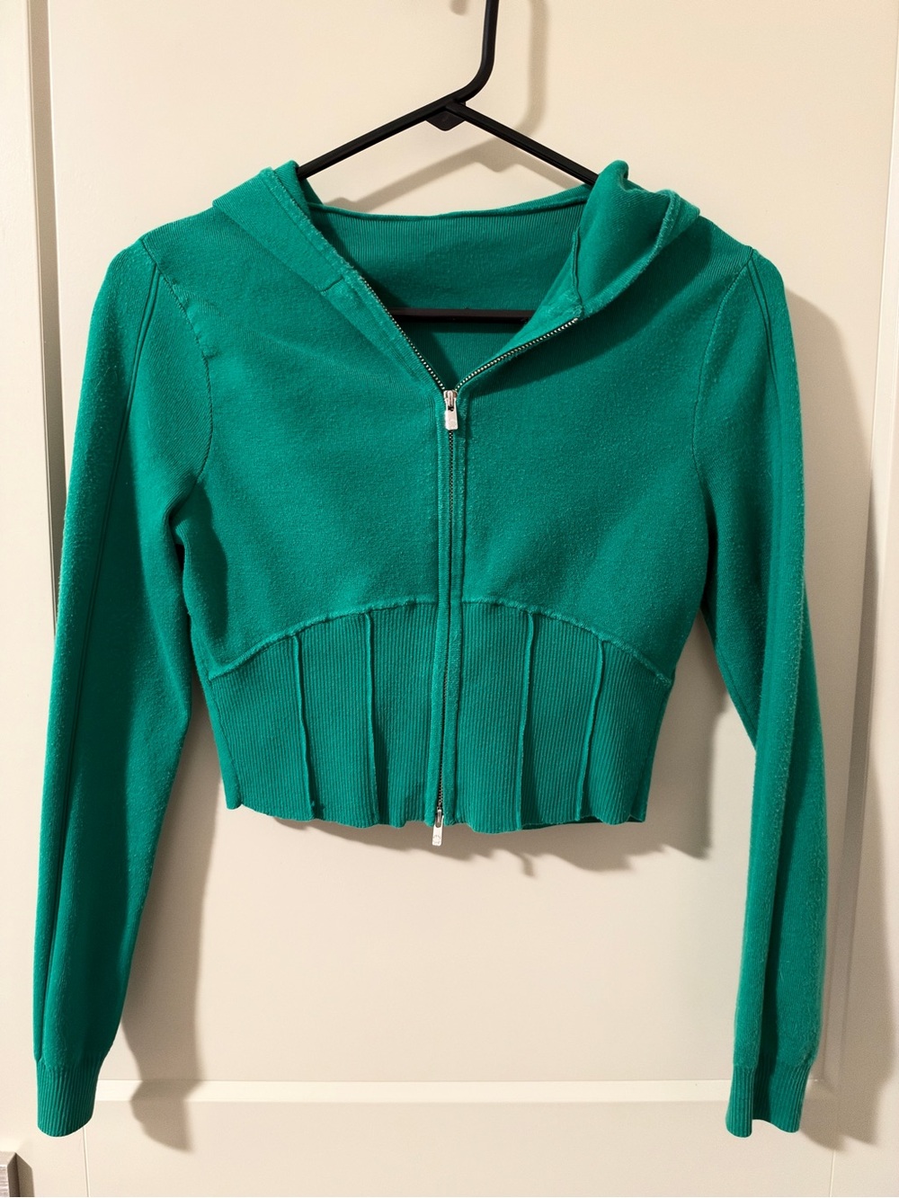 Women’s Green Knitted Zip-Up Hooded Crop Top